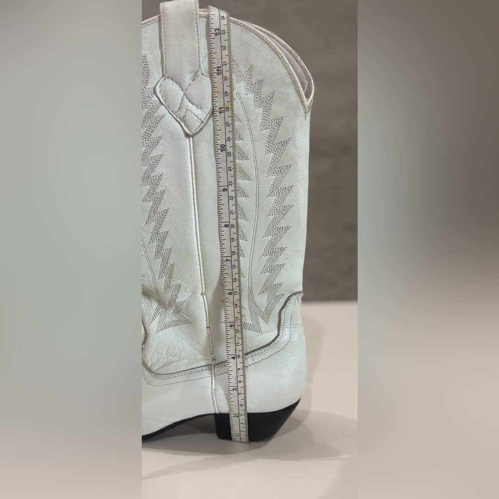 Oak Tree Farms White Leather Western Pull On Snip Toe Boots Size 6.5 - Picture 11 of 15